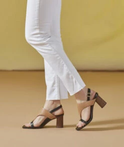 Vionic Garnet Alondra -UK Shoe Sales 2024 alondra black on foot 01