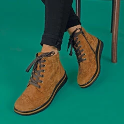 Fidelio Gallery Brogue Boot -UK Shoe Sales 2024 fidelio gallery brogue boot tan lifestyle 03