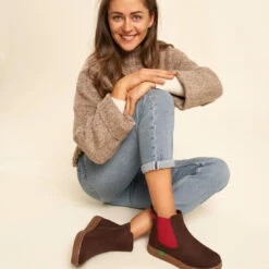 Jana Porcino -UK Shoe Sales 2024 jana porcino mocca red lifestyle