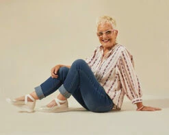 Vionic Advantage Ellery -UK Shoe Sales 2024 ss22 ellery cream 250 h8220l2250 lifestyle 13 10