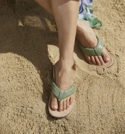 Vionic Rest Layne -UK Shoe Sales 2024 ss22 layne sage 300 i0561s1300 lifestyle 1 med