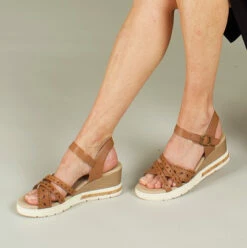 Tamaris Comfort Santa Lucia -UK Shoe Sales 2024 tamaris comfort santa lucia cognac 03.2 5